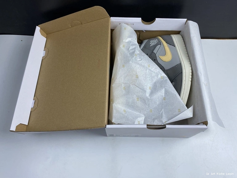 (W) 1 Jordan Grey Mid - BQ6472-020 Onyx 0520